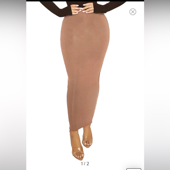 naked wardrobe Dresses & Skirts - NAKED WARDROBE: Hourglass Skirt (NWOT)